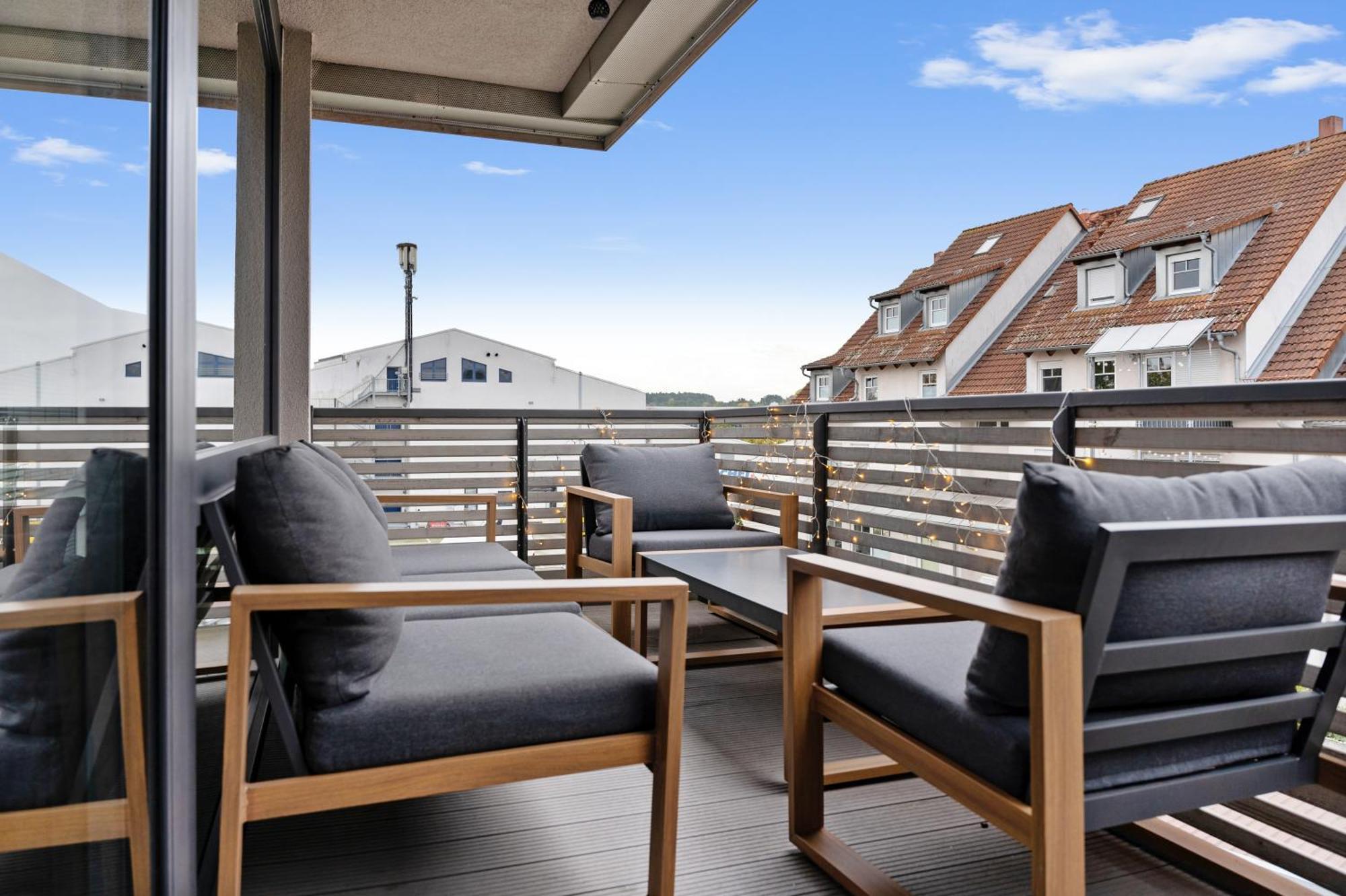 Modern Style Business Suite - Office - Kitchen - Balcony Herzogenaurach Bagian luar foto